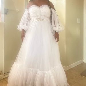 Weddings dress